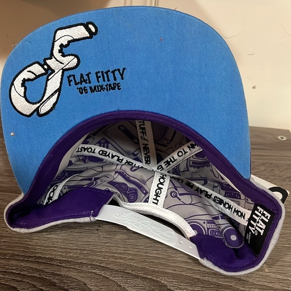 Rare NWT Flat Fitty snap back - Picture 2 of 3